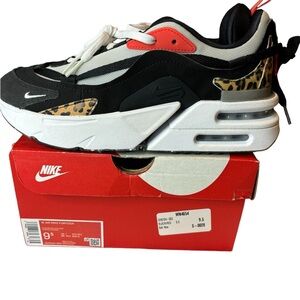 Women Nikes size 9.5